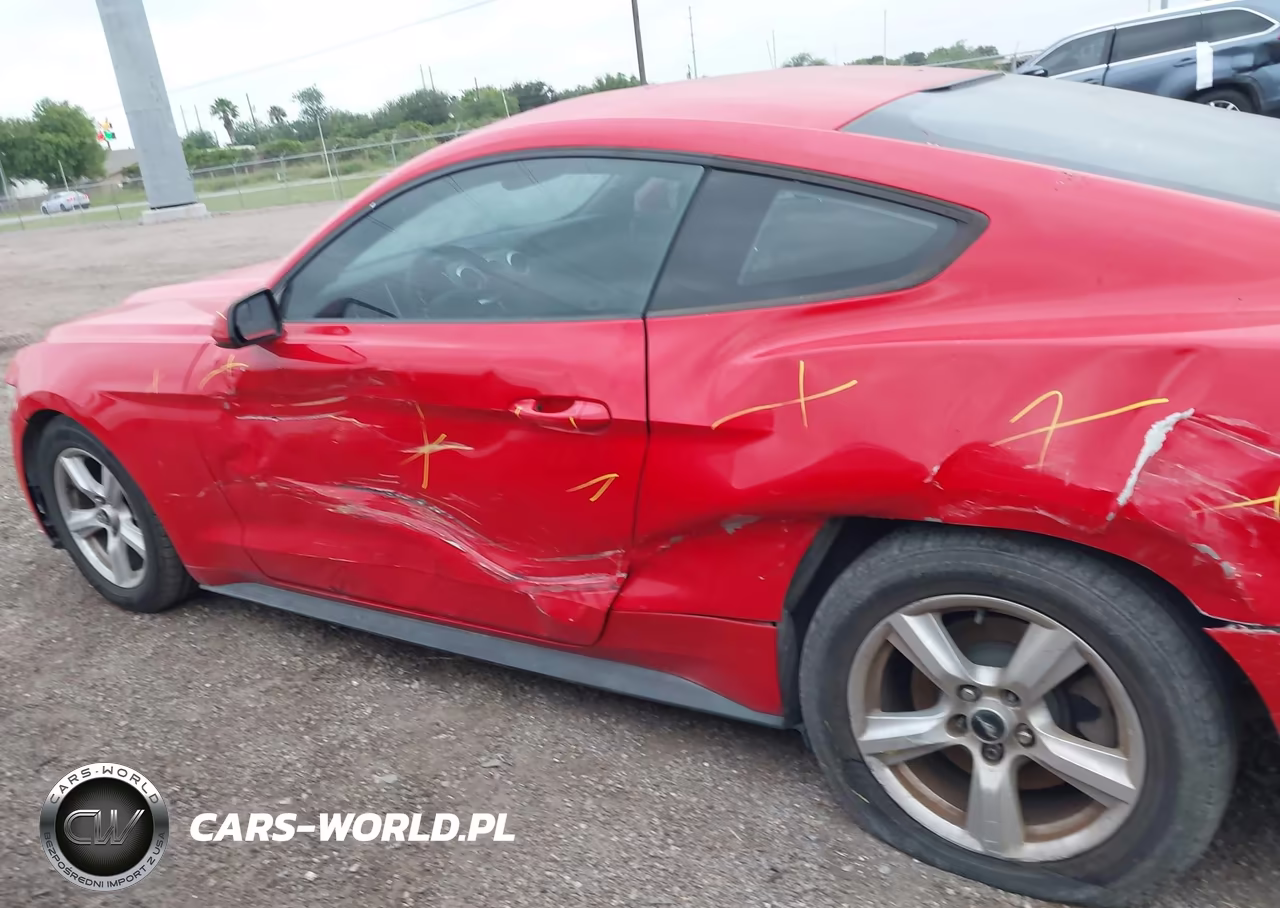 2016 Ford Mustang V6 VIN:1FA6P8AM2G5333258 - 14