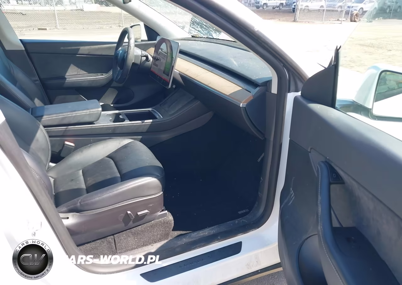 2022 Tesla Model Y Long Range Dual Motor All-Wheel Drive VIN:7SAYGDEE4NF307693 - 5