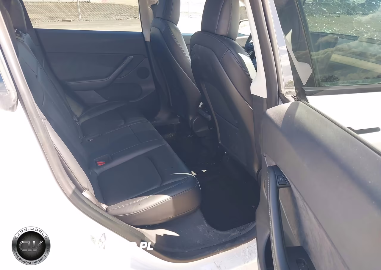 2022 Tesla Model Y Long Range Dual Motor All-Wheel Drive VIN:7SAYGDEE4NF307693 - 8