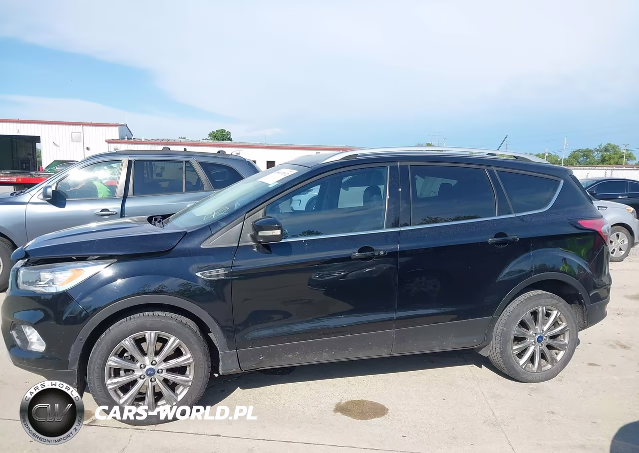 2018 Ford Escape Titanium VIN:1FMCU9J98JUA79149 - 14