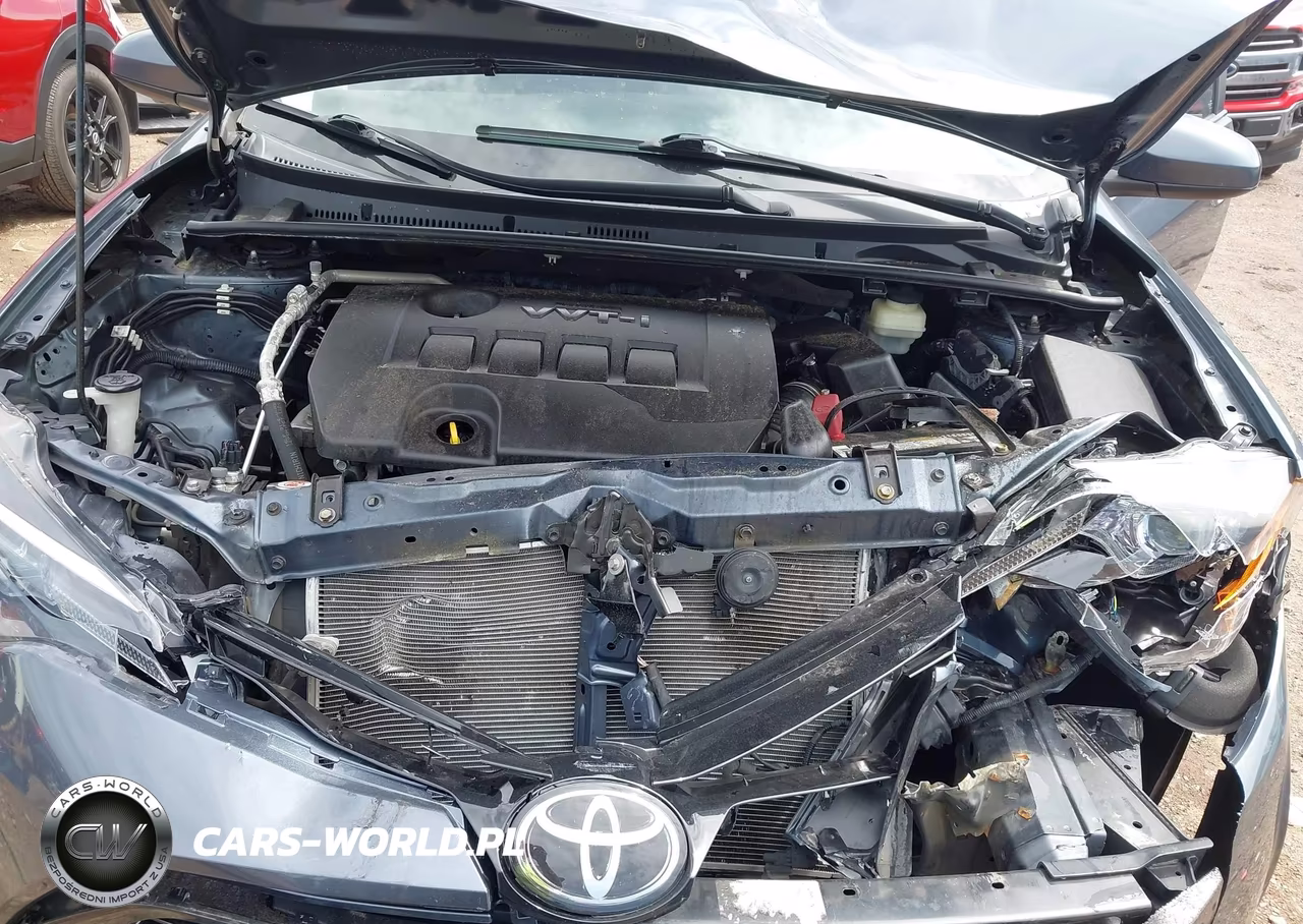 2018 Toyota Corolla Le VIN:2T1BURHE7JC991383 - 10