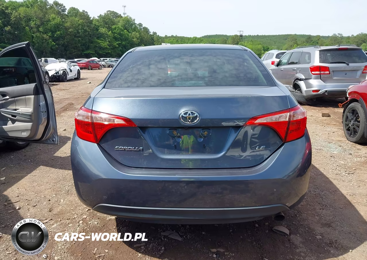2018 Toyota Corolla Le VIN:2T1BURHE7JC991383 - 16