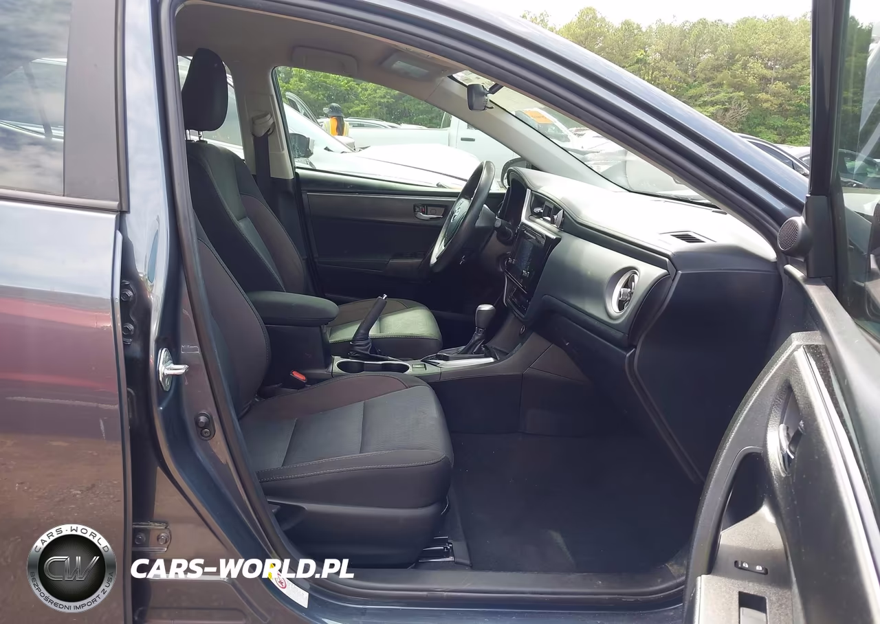 2018 Toyota Corolla Le VIN:2T1BURHE7JC991383 - 5