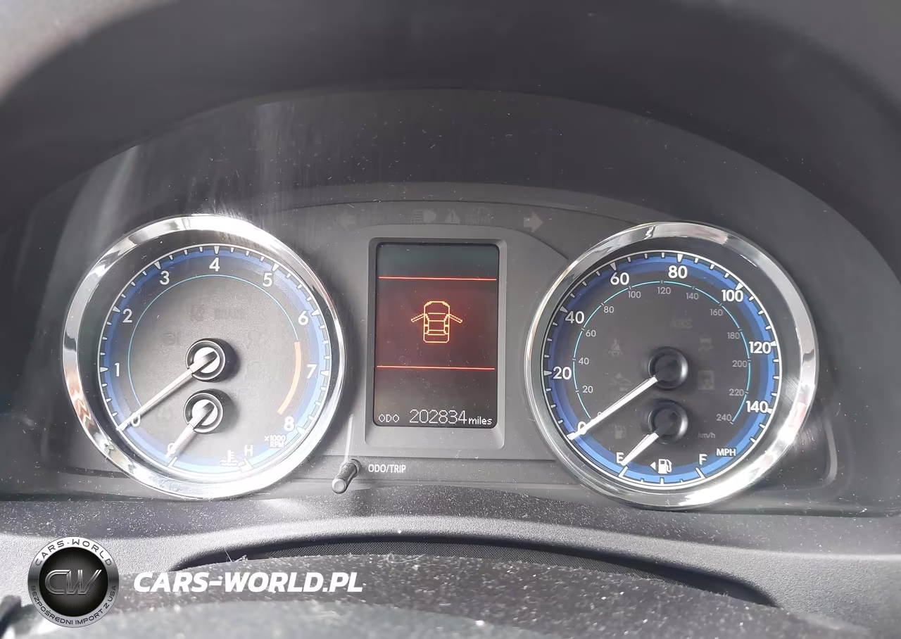 2018 Toyota Corolla Le VIN:2T1BURHE7JC991383 - 7