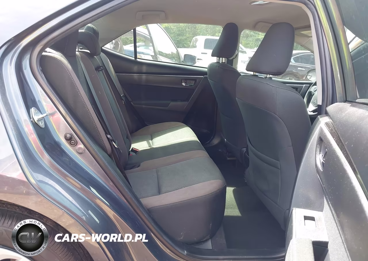 2018 Toyota Corolla Le VIN:2T1BURHE7JC991383 - 8