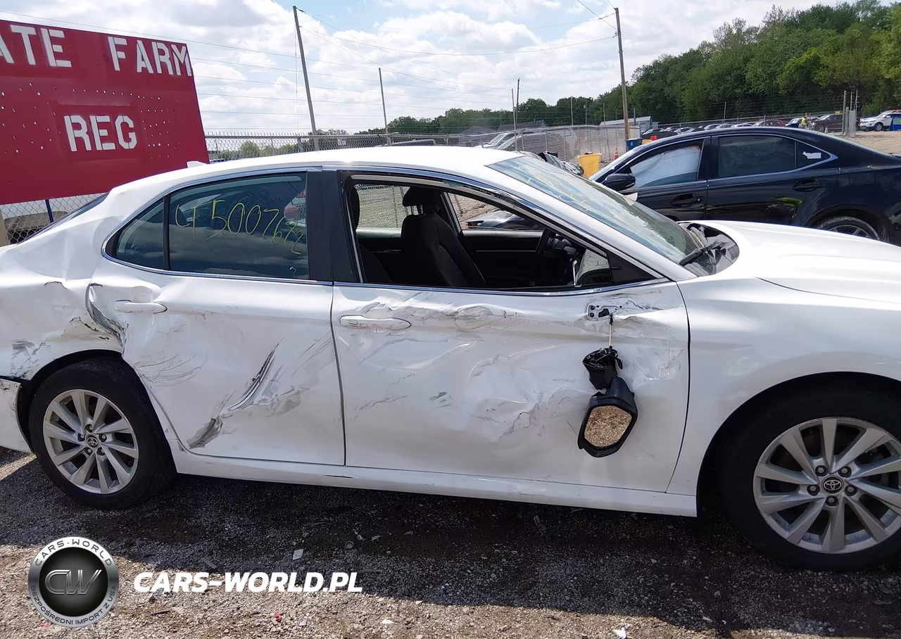 2023 Toyota Camry Le VIN:4T1C11AK7PU136186 - 13