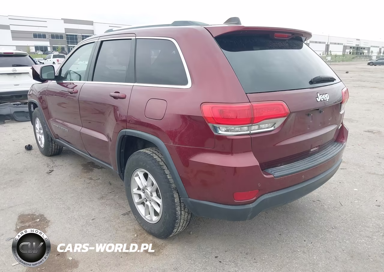 2018 Jeep Grand Cherokee Laredo E 4X2 VIN:1C4RJEAG1JC169182 - 3