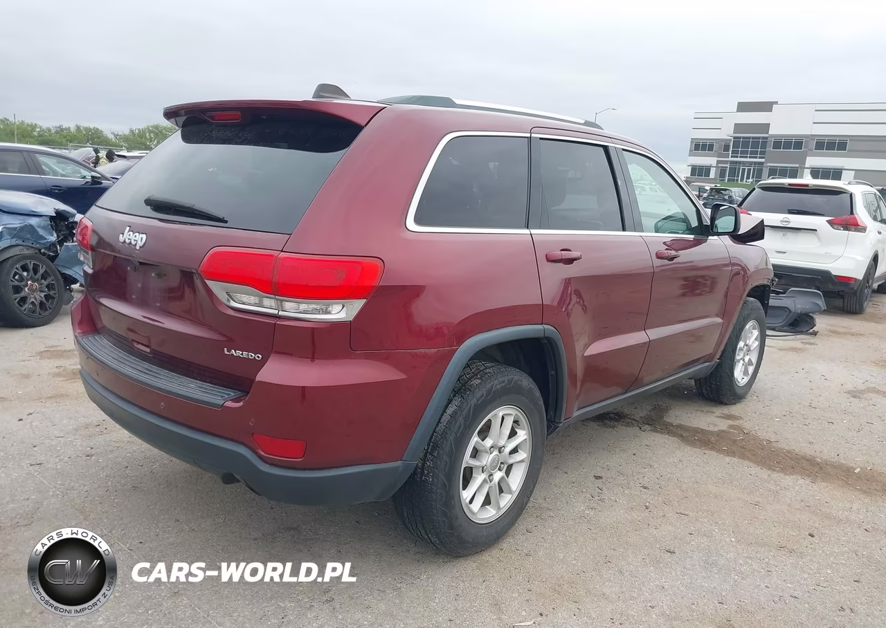 2018 Jeep Grand Cherokee Laredo E 4X2 VIN:1C4RJEAG1JC169182 - 4