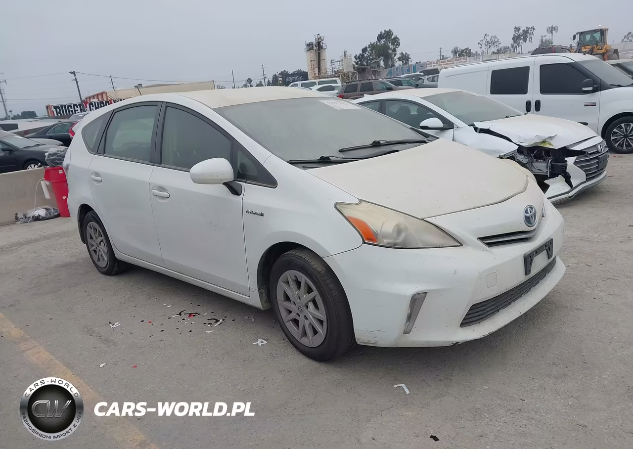 2014 Toyota Prius V Five-Three-Two