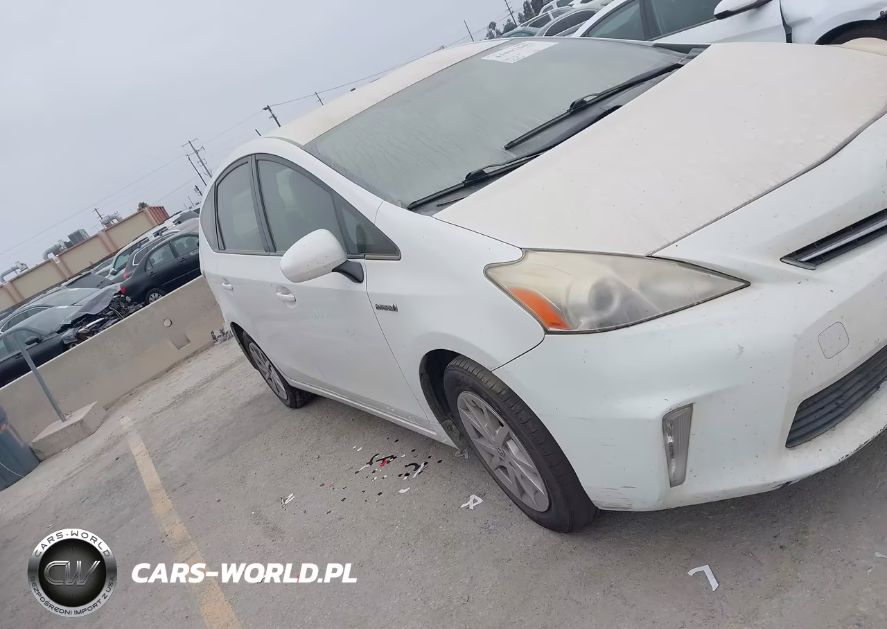 2014 Toyota Prius V Five-Three-Two VIN:JTDZN3EU0E3334041 - 13