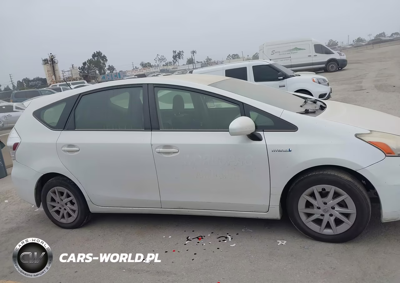 2014 Toyota Prius V Five-Three-Two VIN:JTDZN3EU0E3334041 - 15