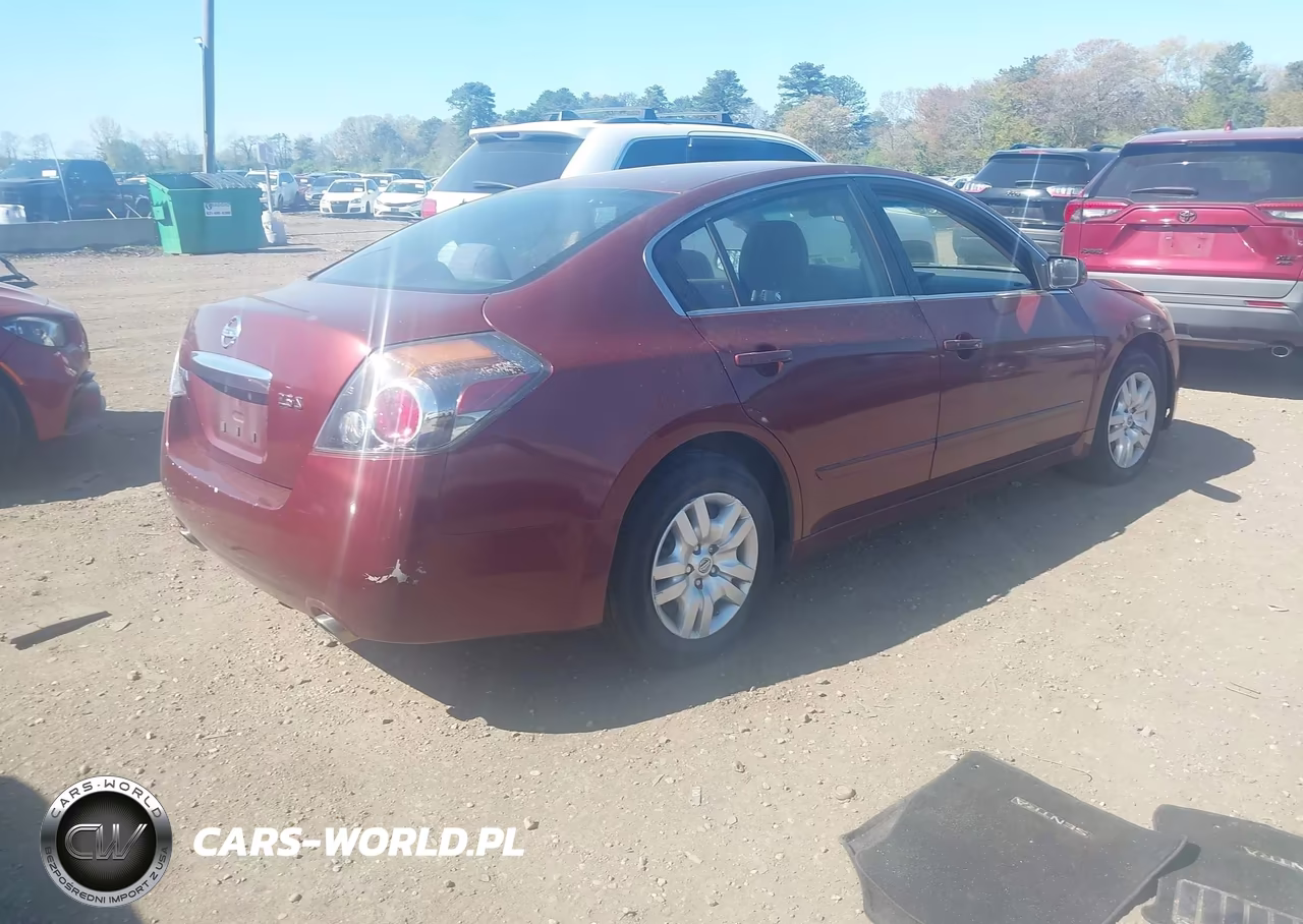 2011 Nissan Altima 2.5 S VIN:1N4AL2AP5BN477943 - 4
