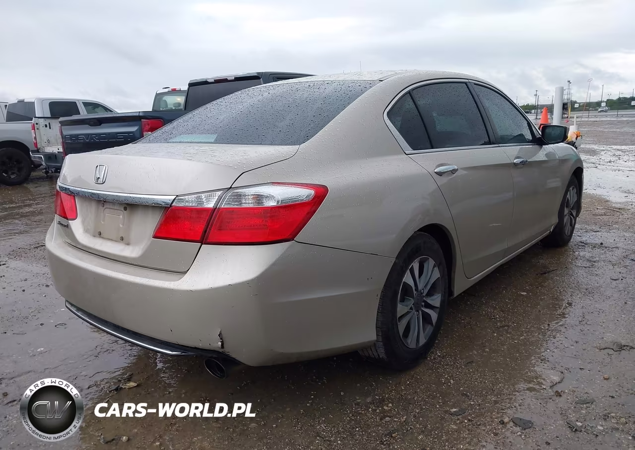 2013 Honda Accord Lx VIN:1HGCR2F33DA010121 - 4