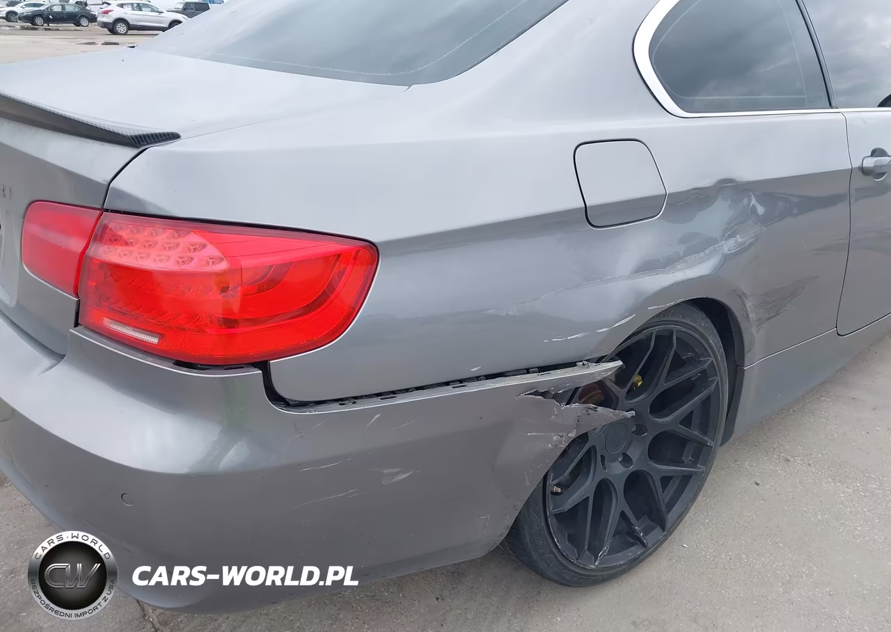 BMW 328I VIN:WBAKE3C57CE769523 - 17