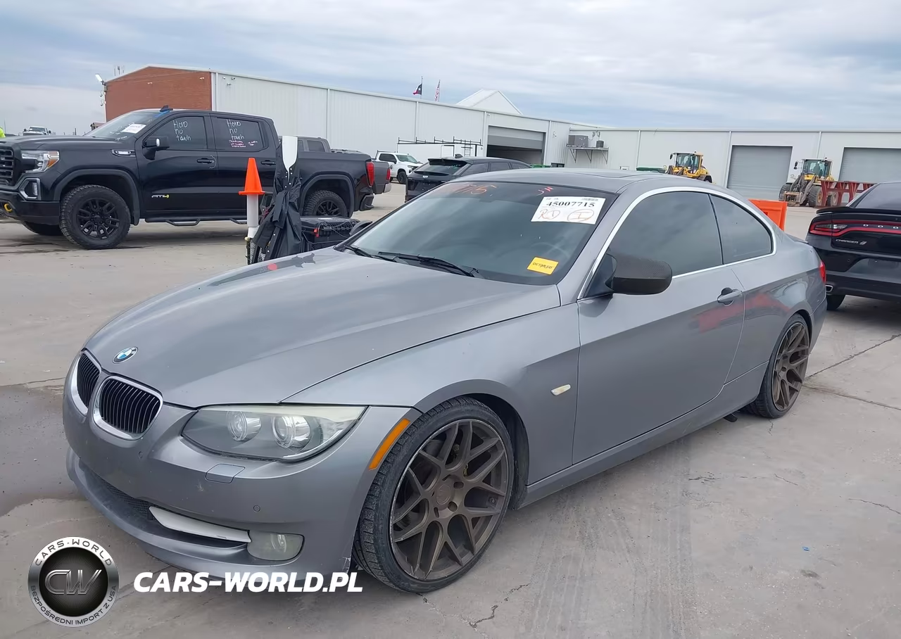 BMW 328I VIN:WBAKE3C57CE769523 - 2