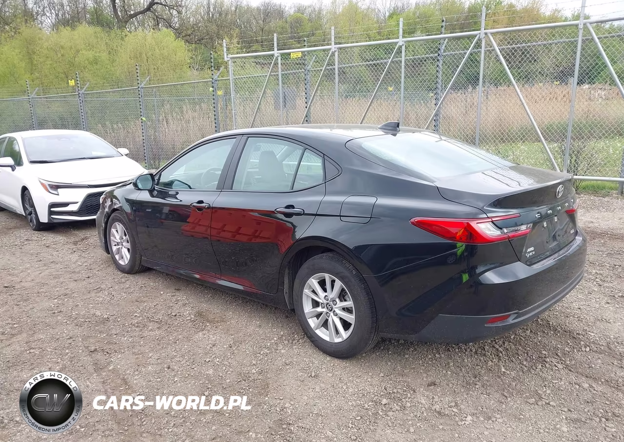 2025 Toyota Camry Le VIN:4T1DBADK1SU011108 - 3