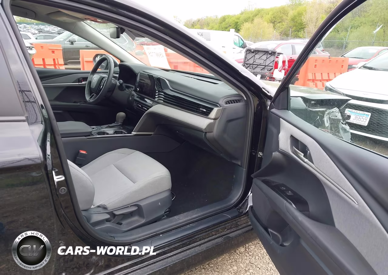 2025 Toyota Camry Le VIN:4T1DBADK1SU011108 - 5