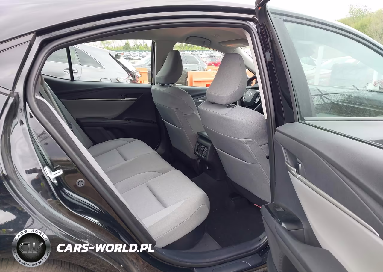 2025 Toyota Camry Le VIN:4T1DBADK1SU011108 - 8