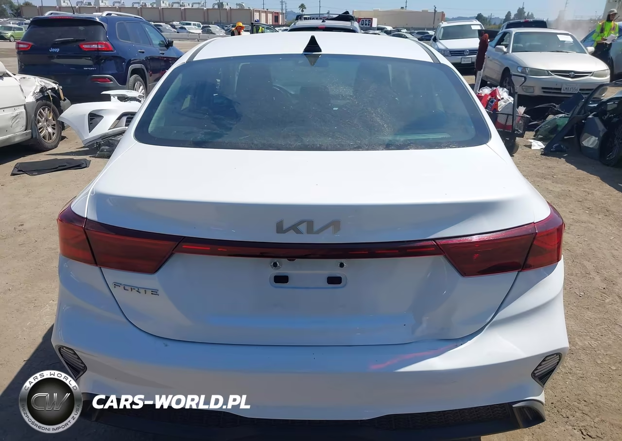 2024 Kia Forte Lxs VIN:3KPF24AD8RE701807 - 17
