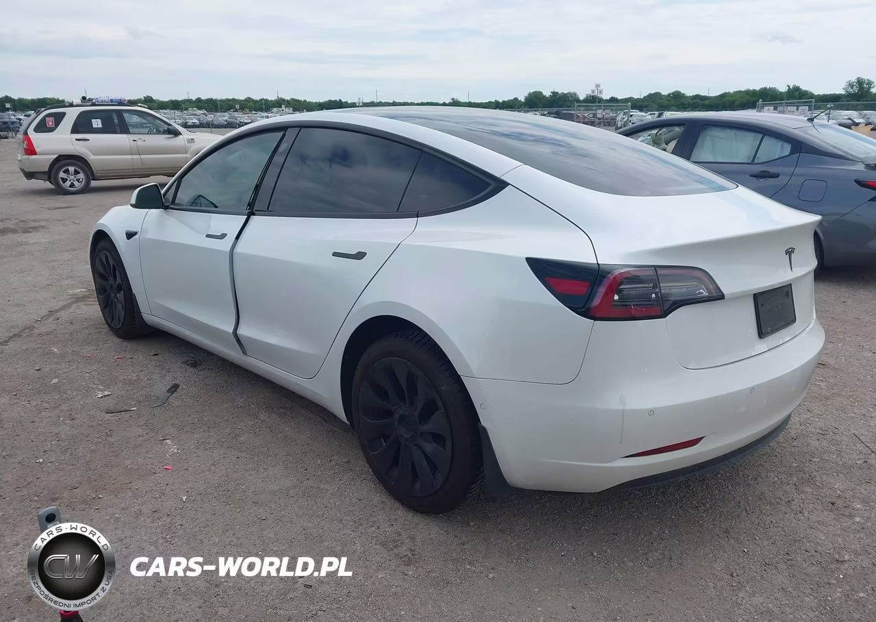 2021 Tesla Model 3 Standard Range Plus Rear-Wheel Drive VIN:5YJ3E1EA8MF093959 - 3