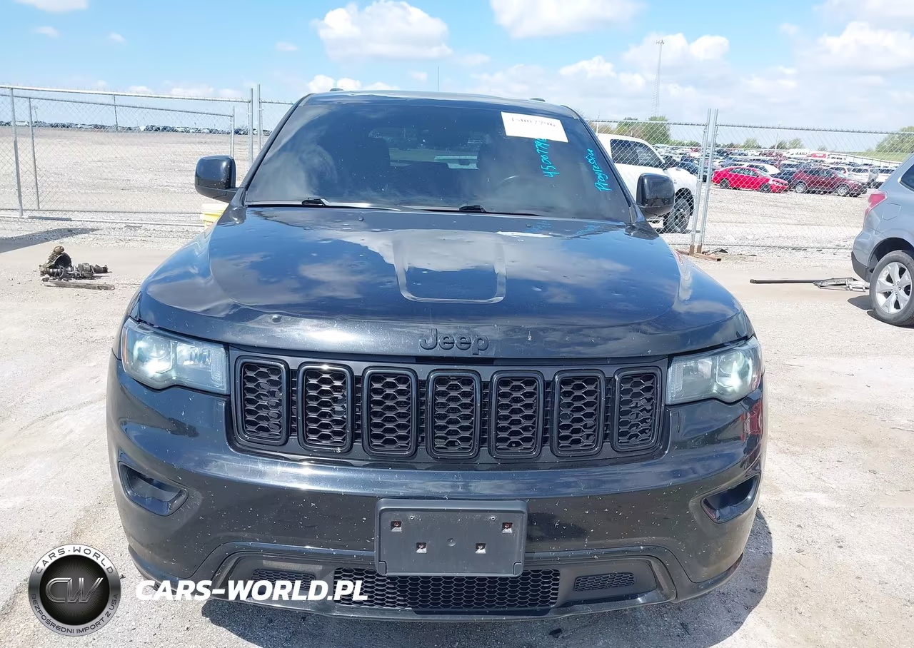 2018 Jeep Grand Cherokee Altitude 4X4 VIN:1C4RJFAG7JC203079 - 6