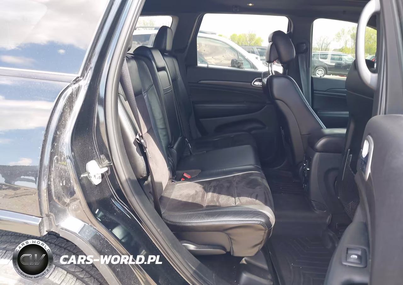 2018 Jeep Grand Cherokee Altitude 4X4 VIN:1C4RJFAG7JC203079 - 8