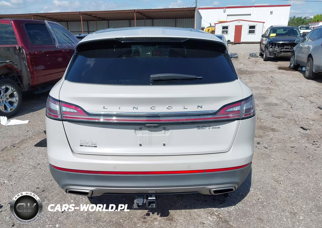2019 Lincoln Nautilus Reserve VIN:2LMPJ8L9XKBL39872 - 16