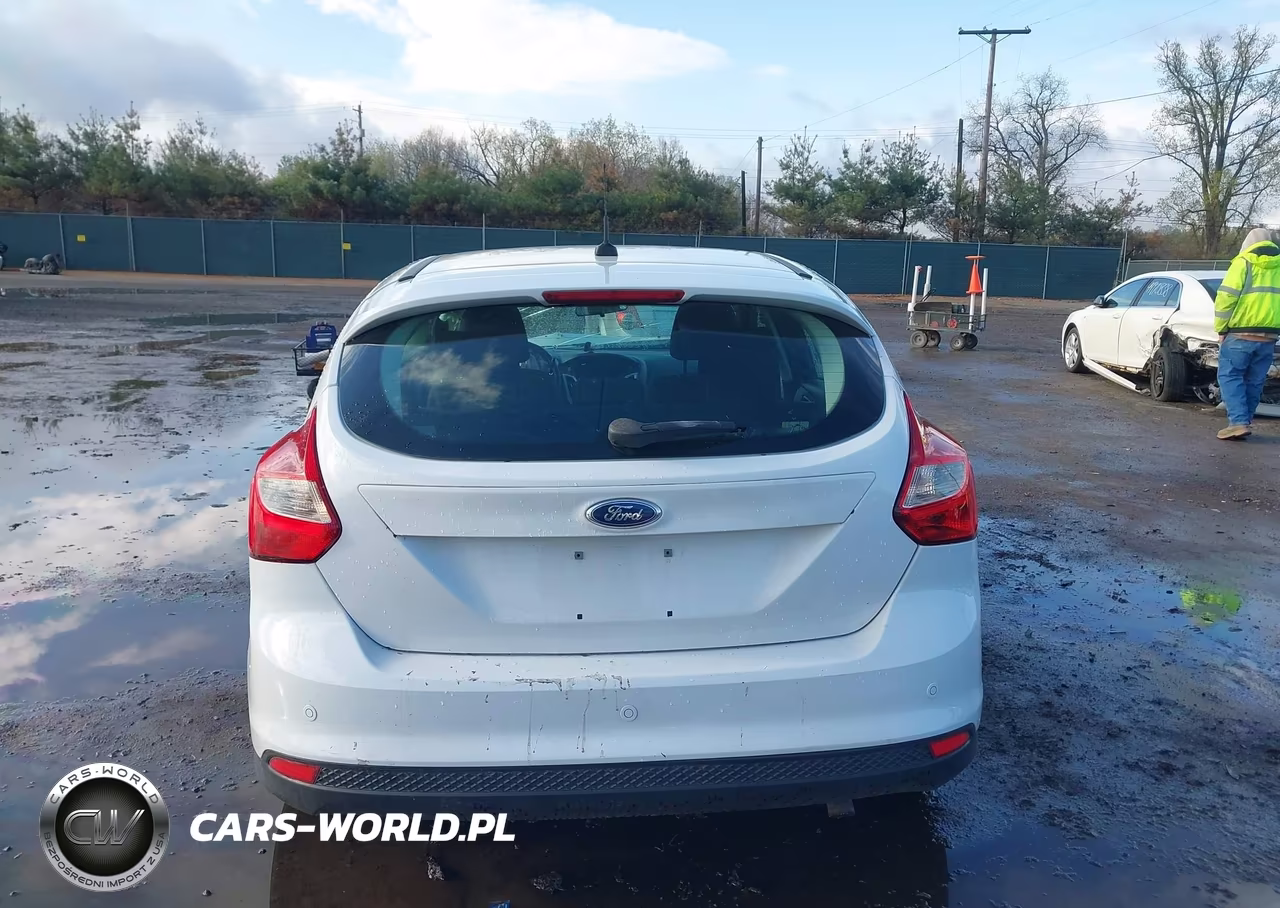 2013 Ford Focus Se VIN:1FADP3K21DL114208 - 16