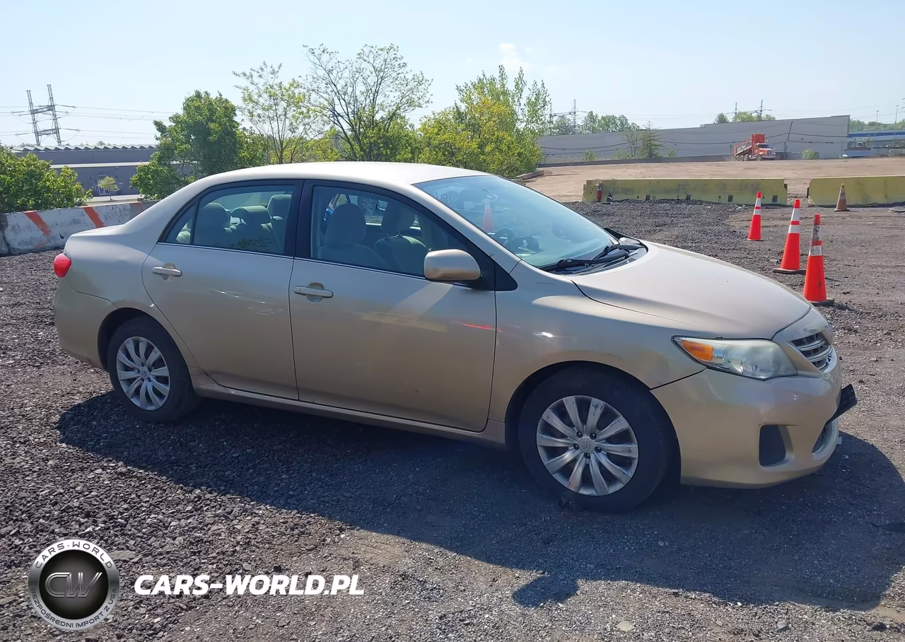 2013 Toyota Corolla Le VIN:5YFBU4EE0DP214328 - 13