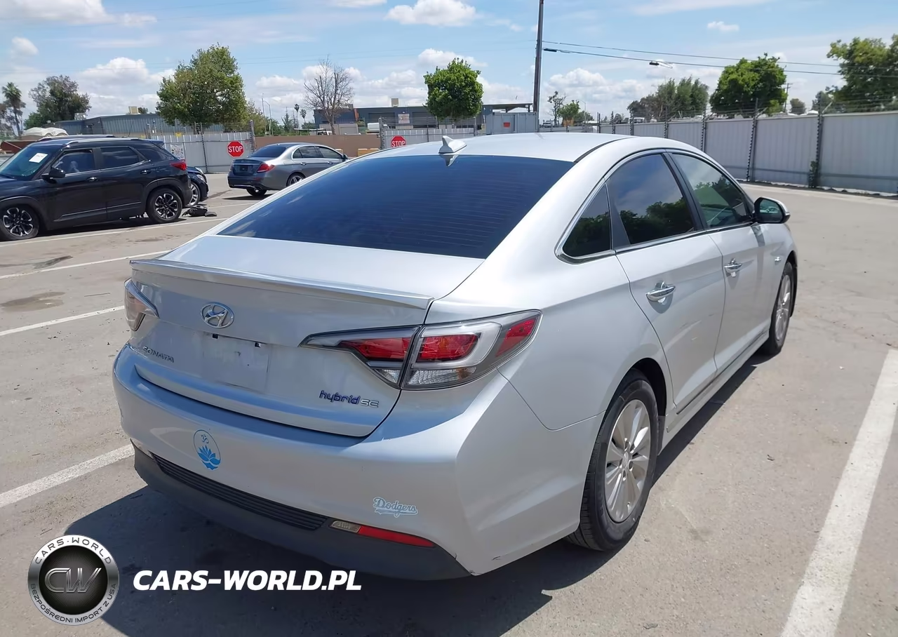 2017 Hyundai Sonata Hybrid Se VIN:KMHE24L14HA059209 - 4