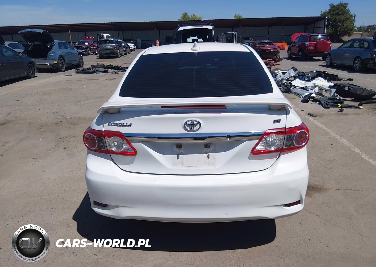 2013 Toyota Corolla Le VIN:5YFBU4EE9DP209046 - 17