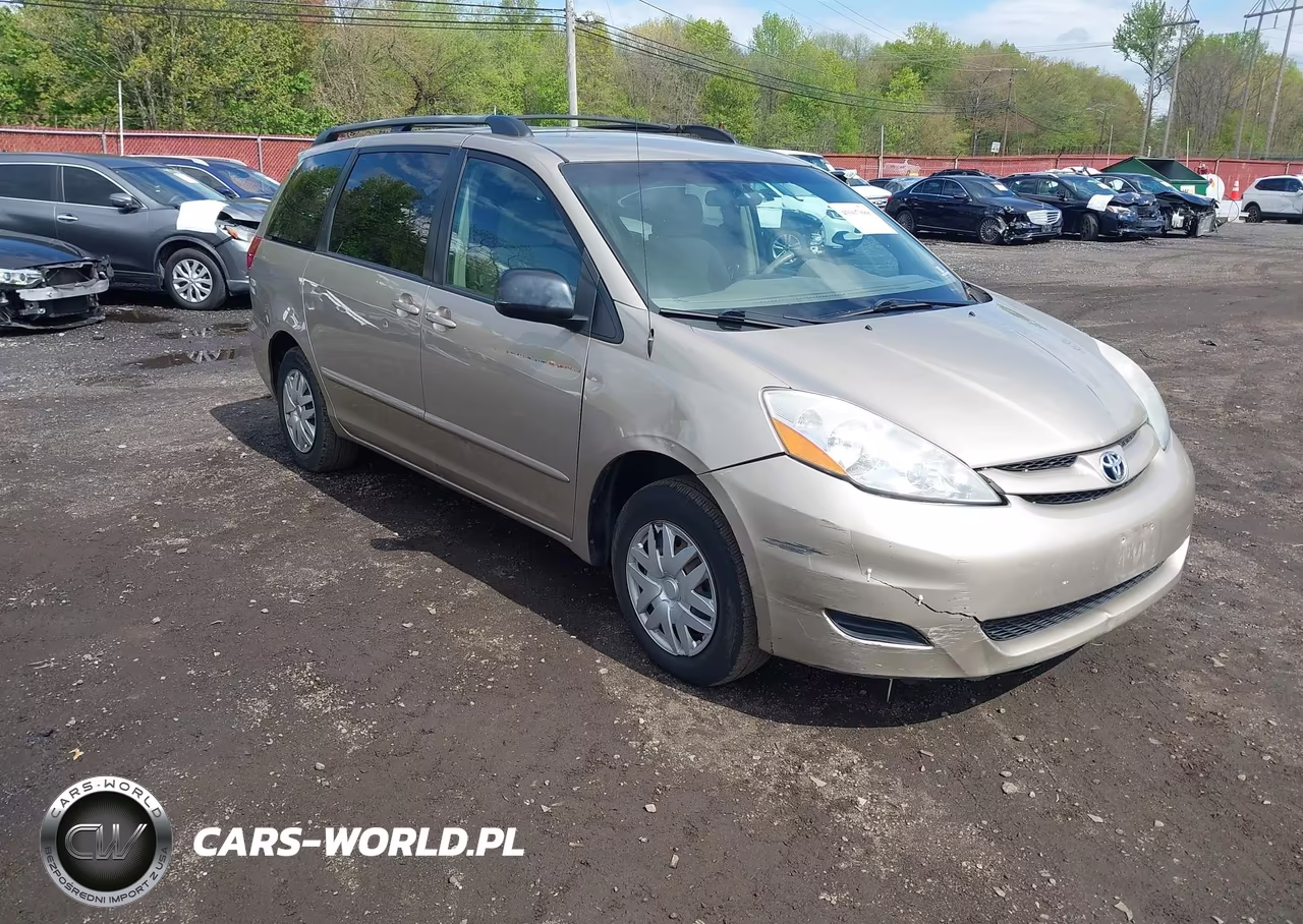 2007 Toyota Sienna Ce-Le