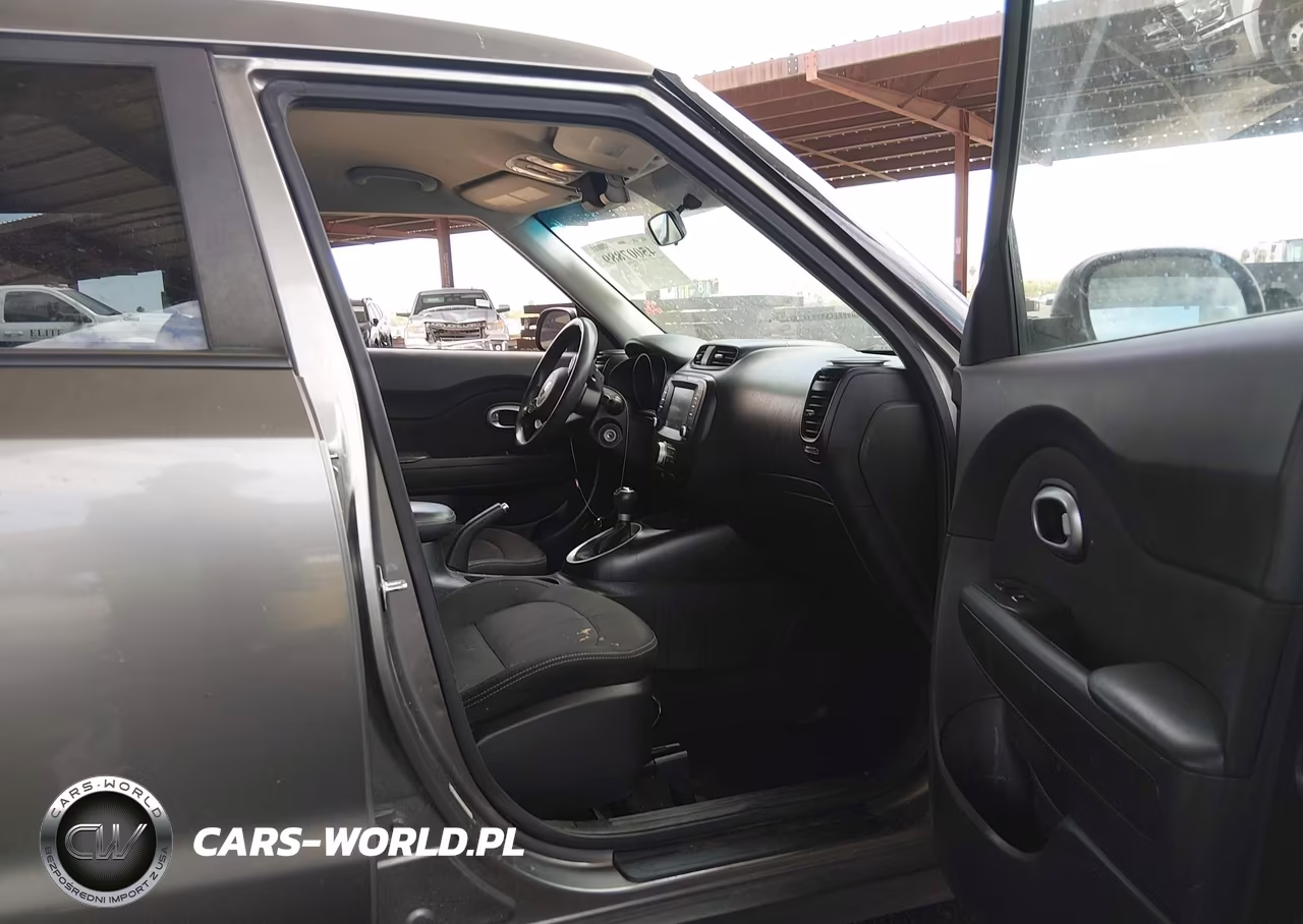 2018 Kia Soul + VIN:KNDJP3A53J7554752 - 5