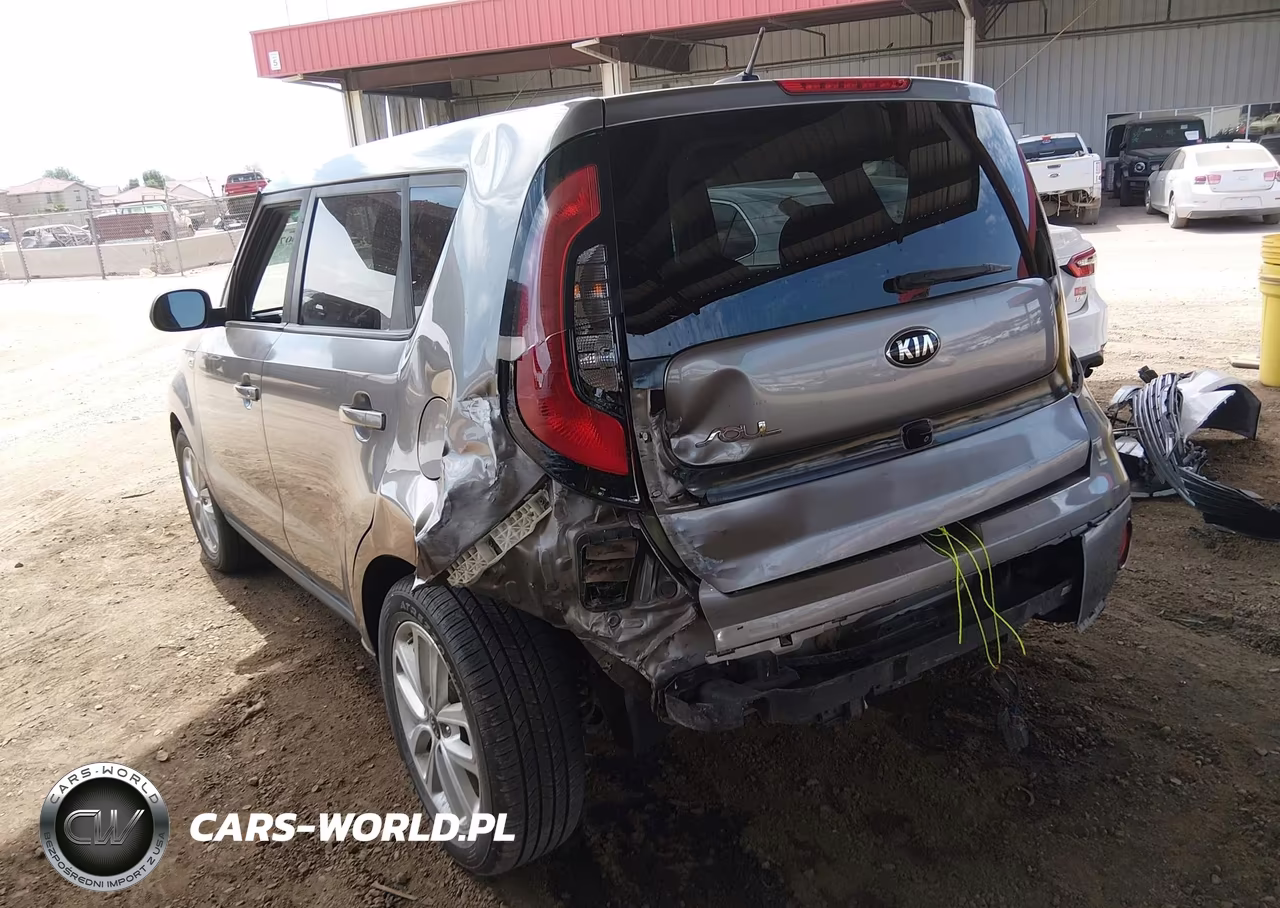 2018 Kia Soul + VIN:KNDJP3A53J7554752 - 6