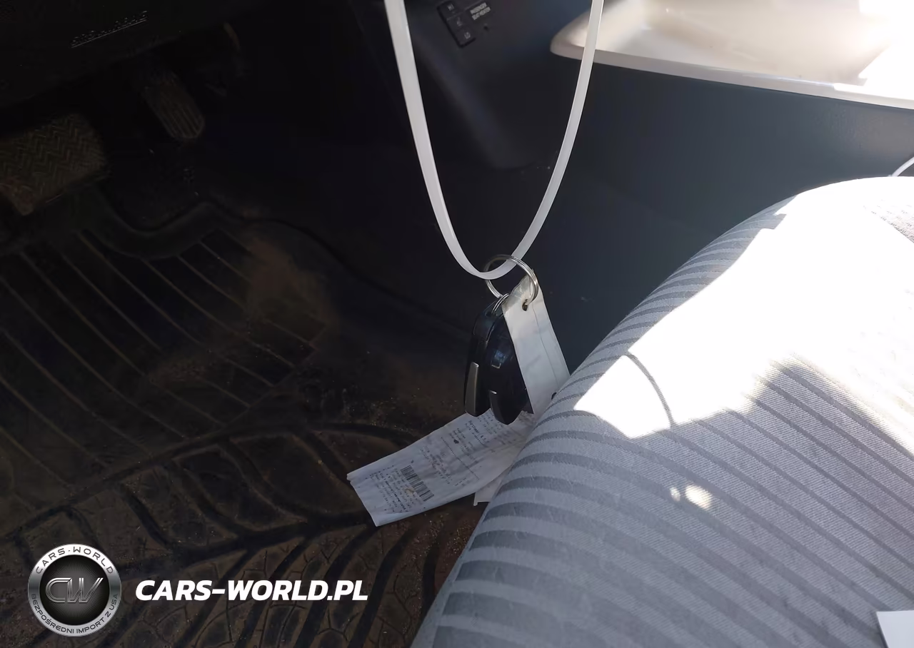 2017 Toyota Prius Prime Plus VIN:JTDKARFP9H3042756 - 11