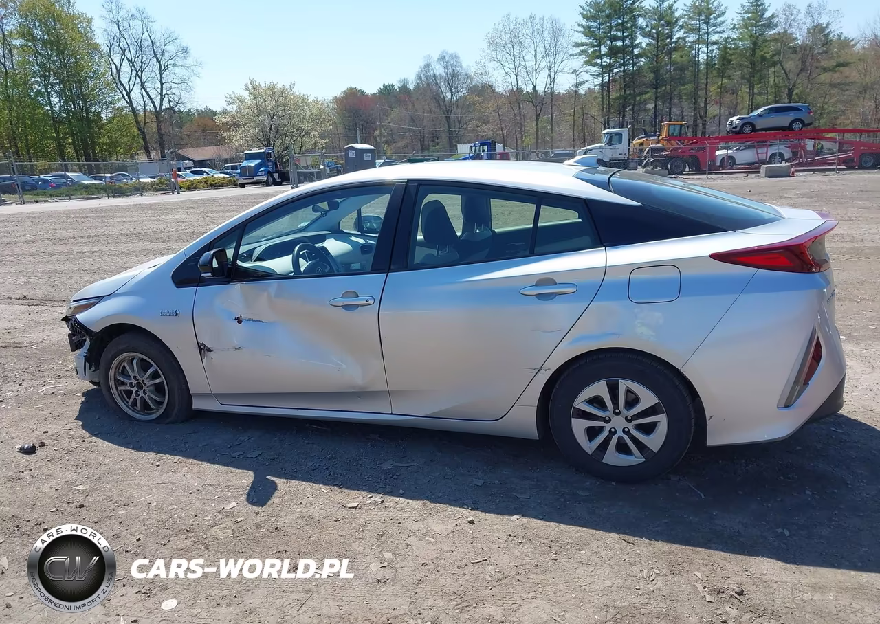 2017 Toyota Prius Prime Plus VIN:JTDKARFP9H3042756 - 14