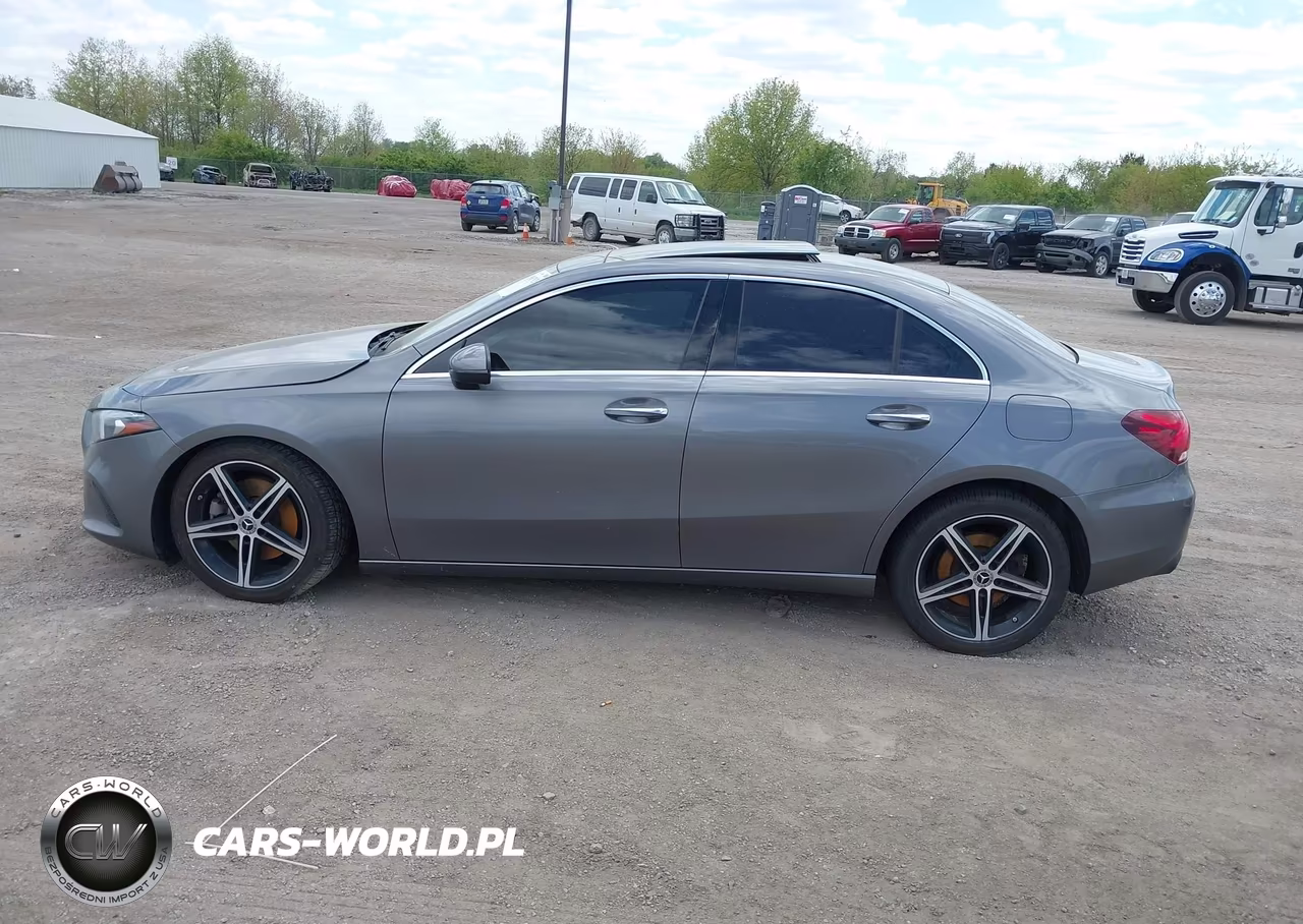 2019 Mercedes-Benz A 220 4Matic VIN:WDD3G4FBXKW014180 - 14