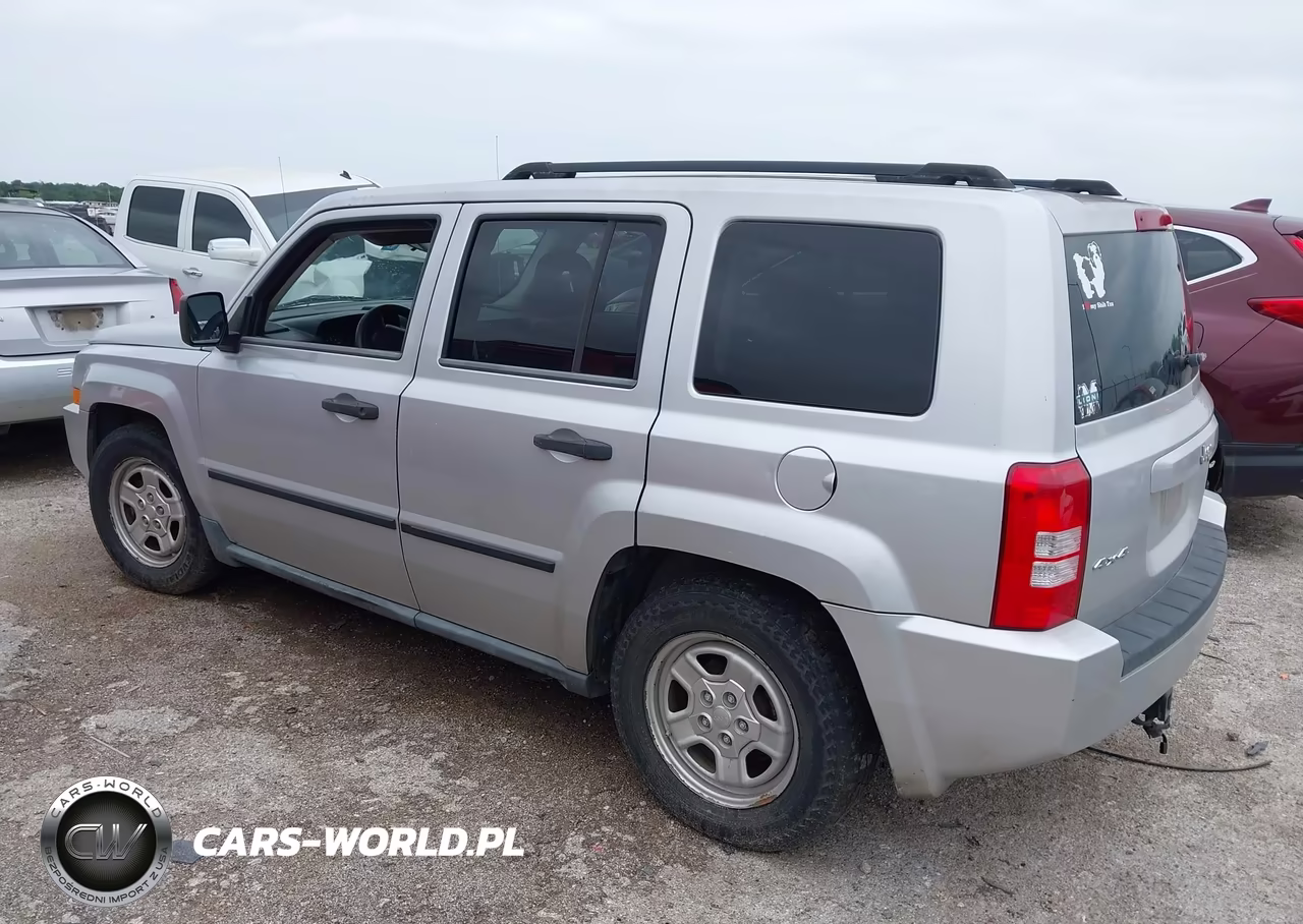 2008 Jeep Patriot Sport VIN:1J8FF28WX8D605489 - 3