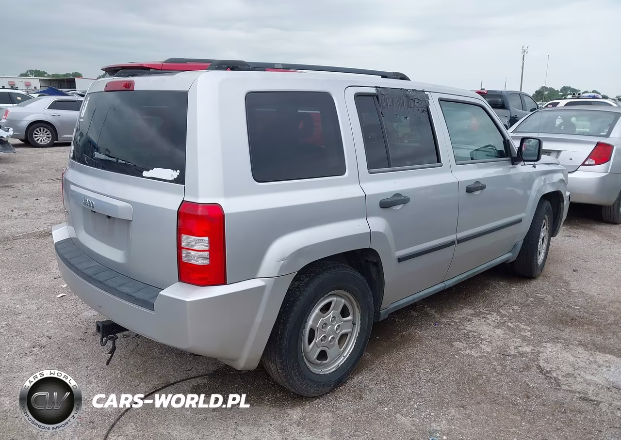 2008 Jeep Patriot Sport VIN:1J8FF28WX8D605489 - 4