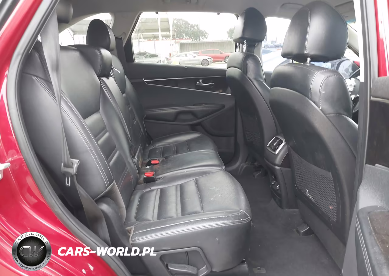 2018 Kia Sorento 3.3L Ex VIN:5XYPH4A50JG349101 - 8
