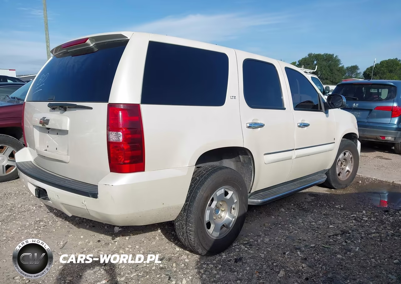 2008 Chevrolet Tahoe Ltz VIN:1GNFC13058R210501 - 4