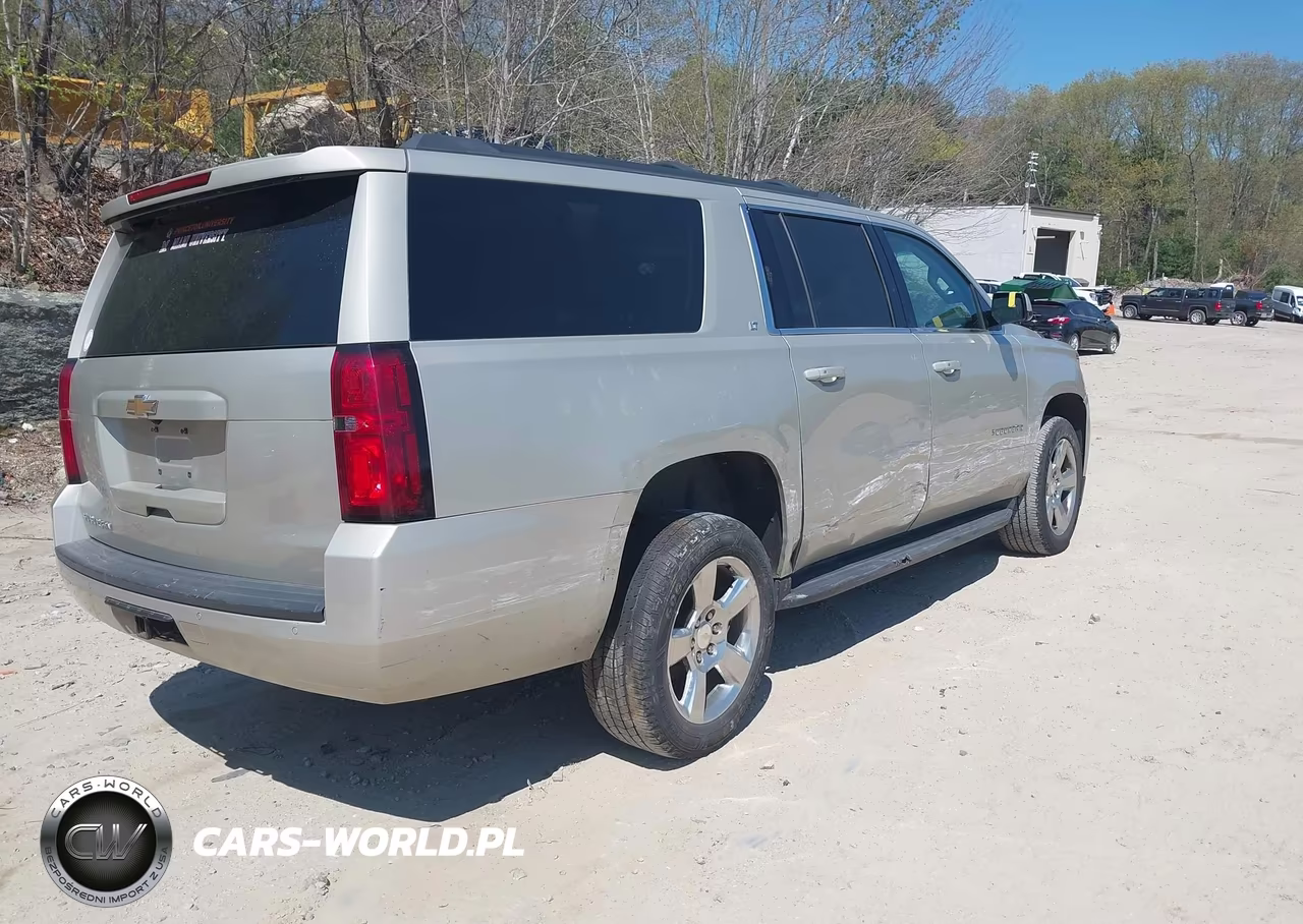 2017 Chevrolet Suburban Lt VIN:1GNSKHKC8HR170372 - 4