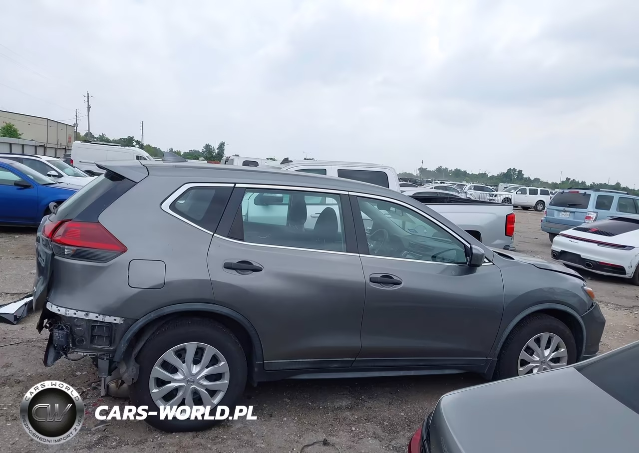 2018 Nissan Rogue S VIN:KNMAT2MV0JP541958 - 13