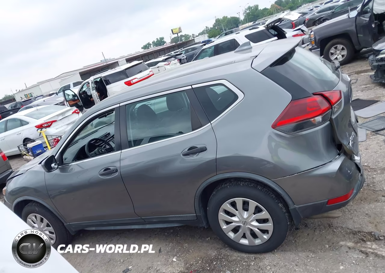 2018 Nissan Rogue S VIN:KNMAT2MV0JP541958 - 14