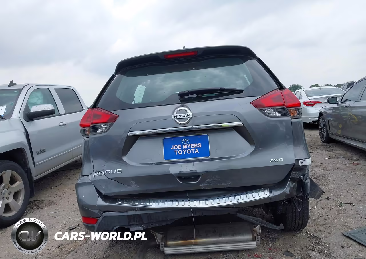 2018 Nissan Rogue S VIN:KNMAT2MV0JP541958 - 16