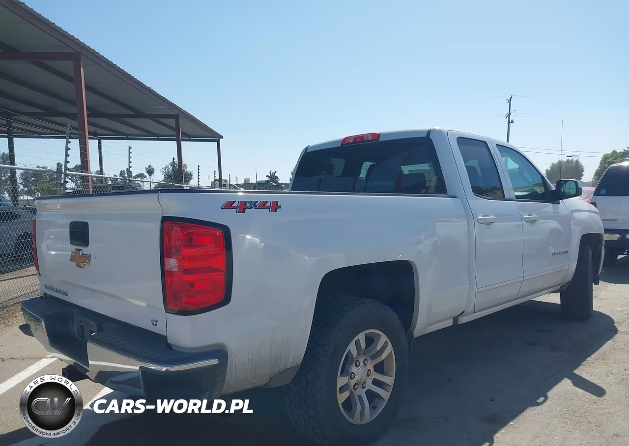 2018 Chevrolet Silverado 1500 1Lt VIN:1GCVKREC5JZ275173 - 13