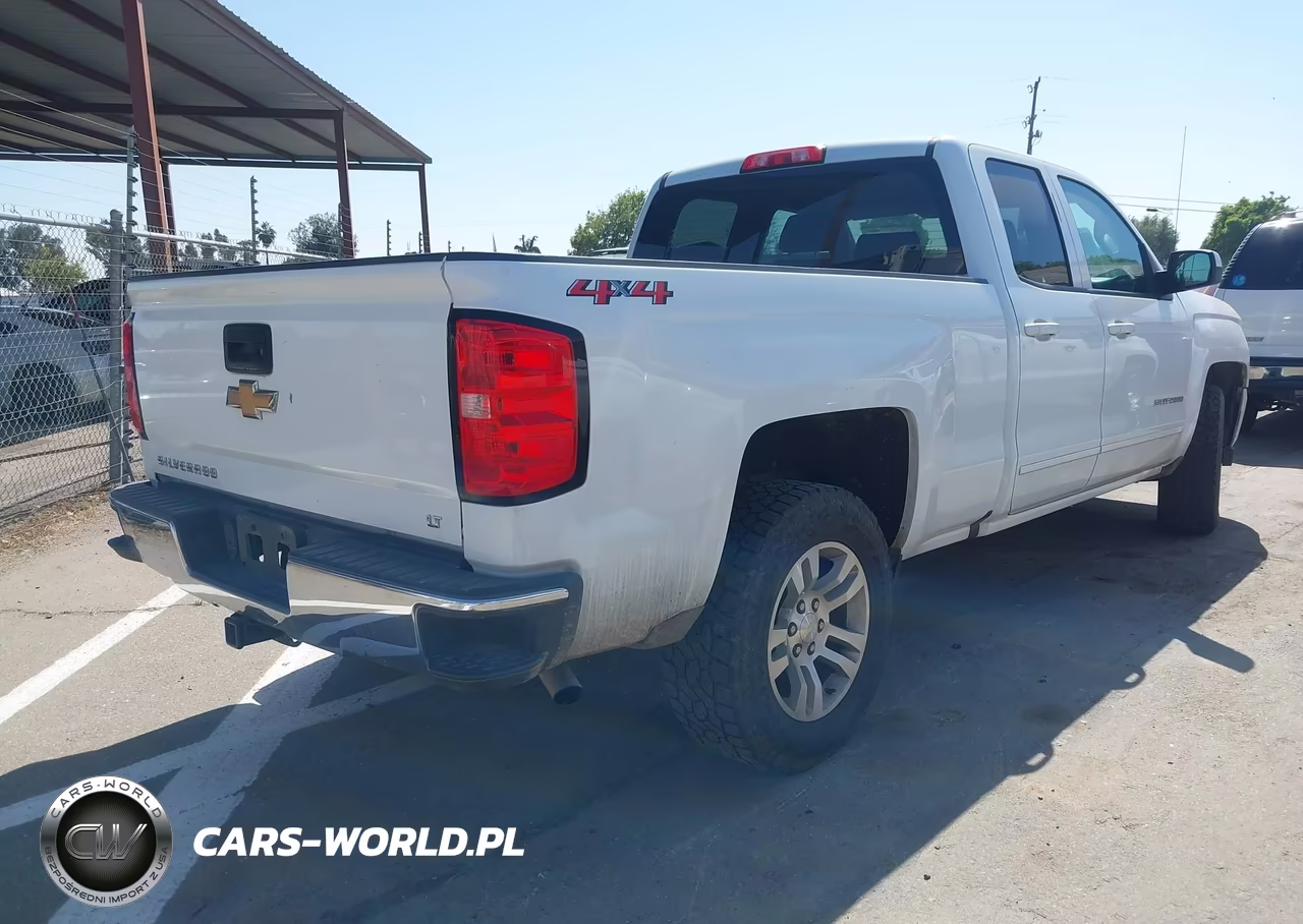 2018 Chevrolet Silverado 1500 1Lt VIN:1GCVKREC5JZ275173 - 4