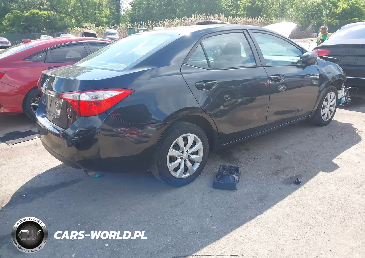 2014 Toyota Corolla Le VIN:5YFBURHE9EP061684 - 4