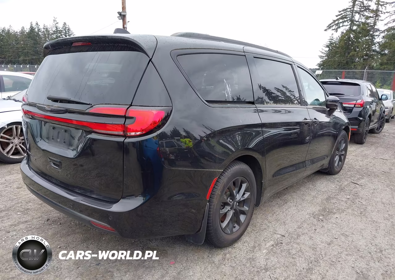 2021 Chrysler Pacifica Touring VIN:2C4RC1FG9MR529127 - 4