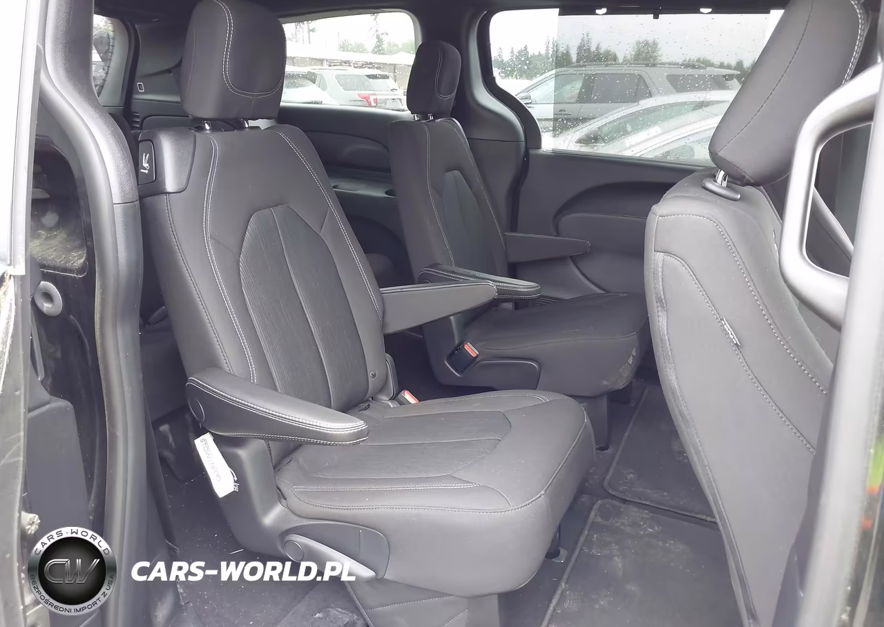 2021 Chrysler Pacifica Touring VIN:2C4RC1FG9MR529127 - 8